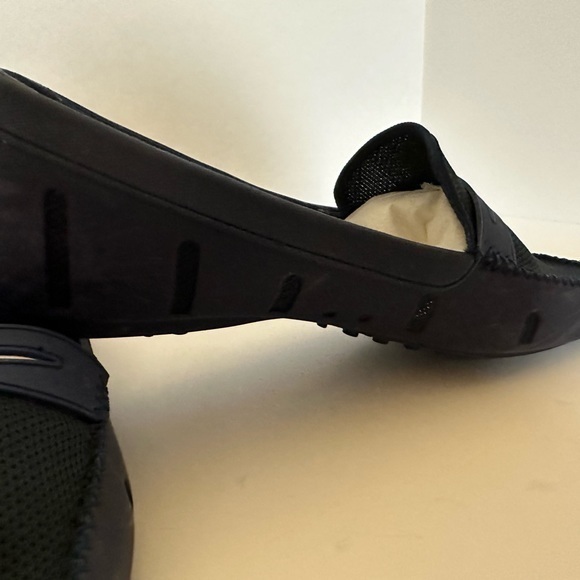 Luvs H2O Palm‎ Beach Penny Loafers - Picture 2 of 5